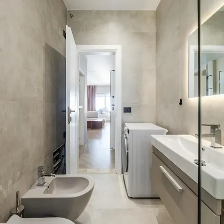 The Ultimate Jacuzzi Penthouse By Ps Durrës