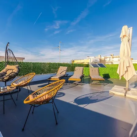 Apartment The Ultimate Jacuzzi Penthouse By Ps