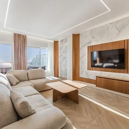 Apartment The Ultimate Jacuzzi Penthouse By Ps