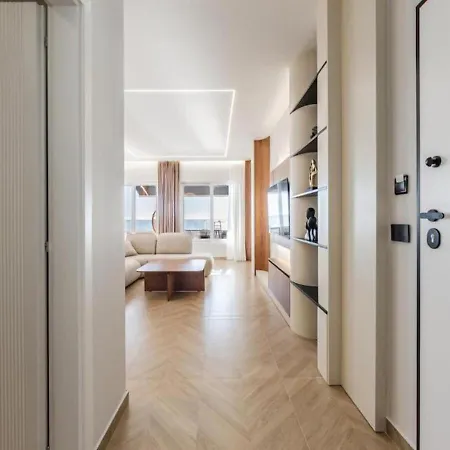 The Ultimate Jacuzzi Penthouse By Premium Selection *