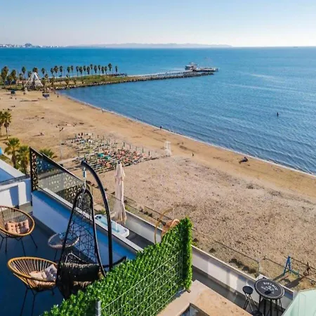The Ultimate Jacuzzi Penthouse By Ps * Durrës