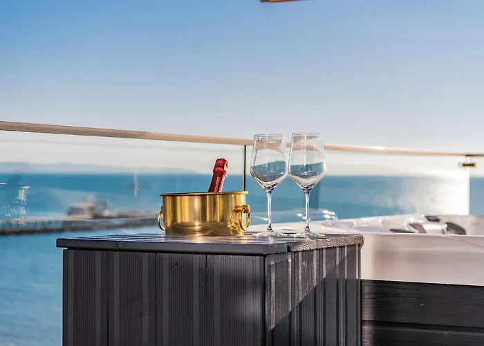 The Ultimate Jacuzzi Penthouse By Ps 公寓 *