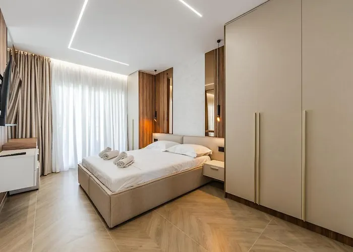 The Ultimate Jacuzzi Penthouse By Ps *