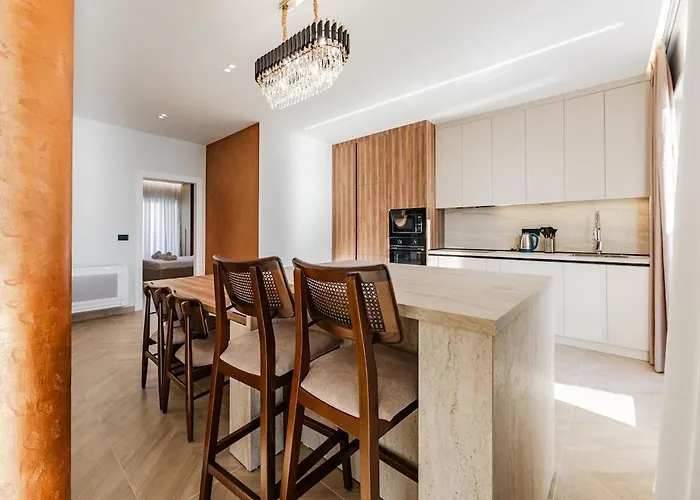 The Ultimate Jacuzzi Penthouse By Ps * Durrës