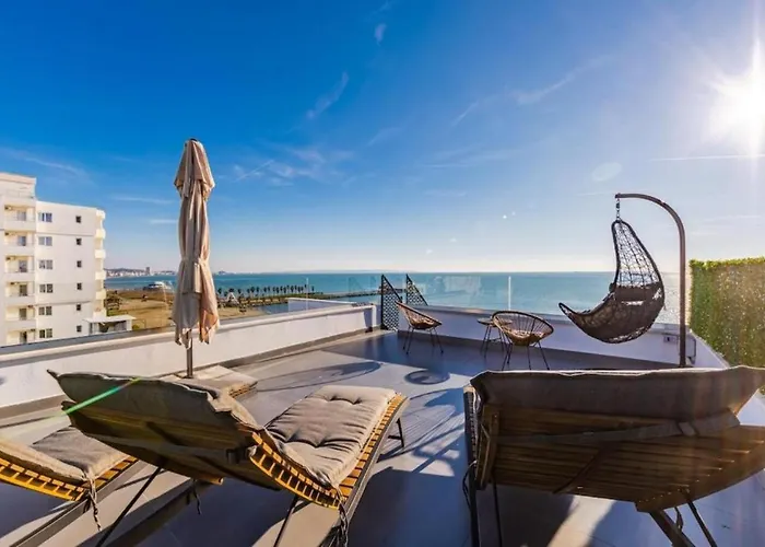 The Ultimate Jacuzzi Penthouse By Ps * Durrës