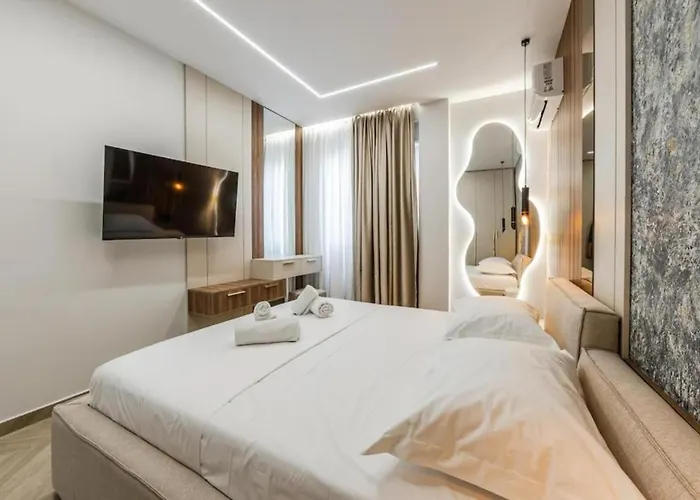 The Ultimate Jacuzzi Penthouse By Ps * Durrës