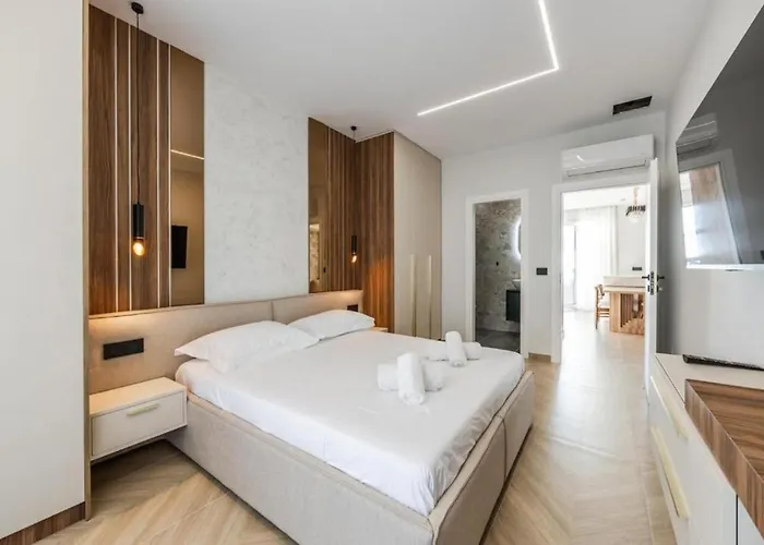 The Ultimate Jacuzzi Penthouse By Ps *