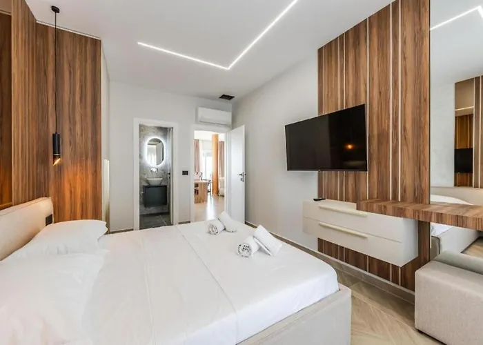 The Ultimate Jacuzzi Penthouse By Ps Апартаменты