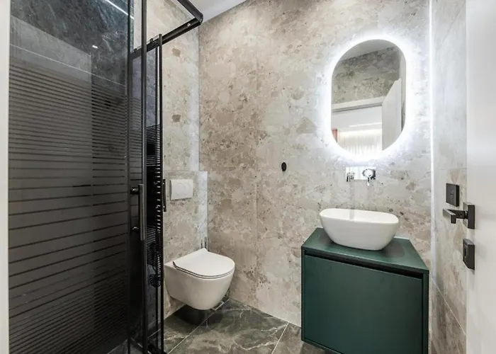 The Ultimate Jacuzzi Penthouse By Ps * Durrës