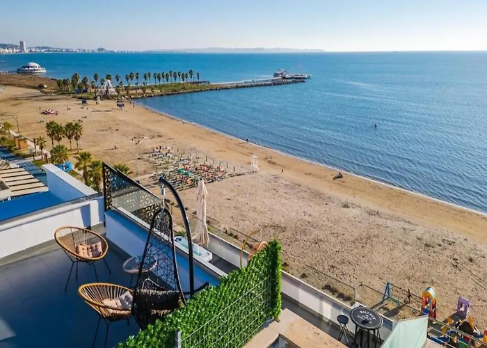 The Ultimate Jacuzzi Penthouse By Ps * Durrës