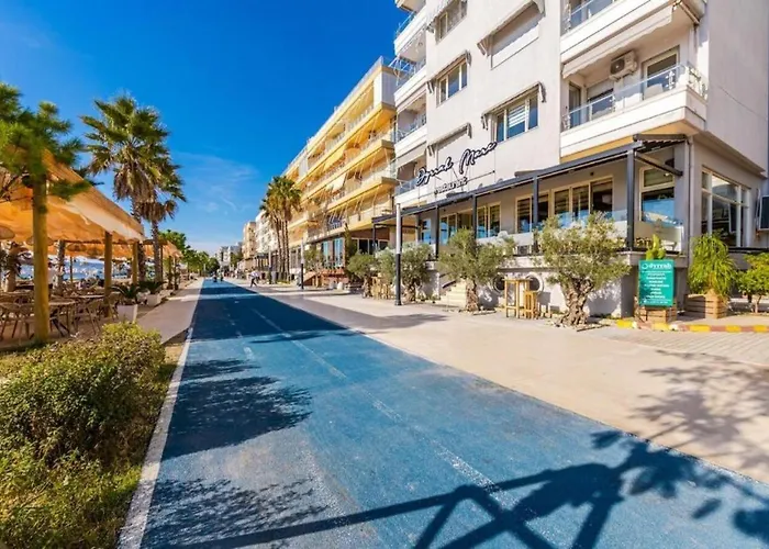 The Ultimate Jacuzzi Penthouse By Ps Апартаменты *